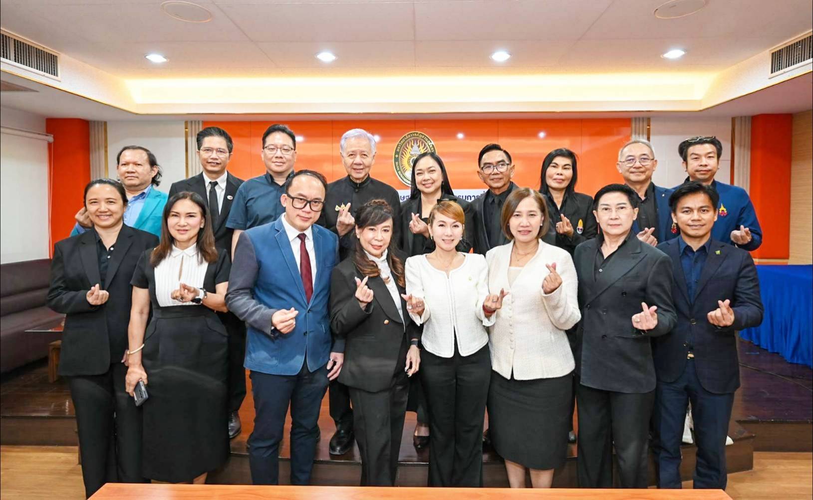 ประชุม คณะกรรมการดำเนินงาน หลักสูตรผู้นำการเมือง เศรษฐกิจ นวัตกรรมการสื่อสาร ( AI )เชิงยุทธศาสตร์ระดับสูง Elite Connection AI ครั้งที่ 2